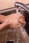 _hands_washing_female