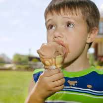 Βλαβερές παγίδες για τα δόντια των παιδιών τα παγωτά, γλυκά, αναψυκτικά