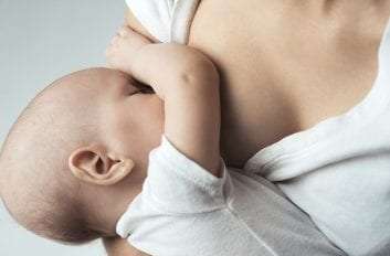 Το μητρικό γάλα, βοηθάει στην αύξηση του δείκτη iQ στα παιδιά;